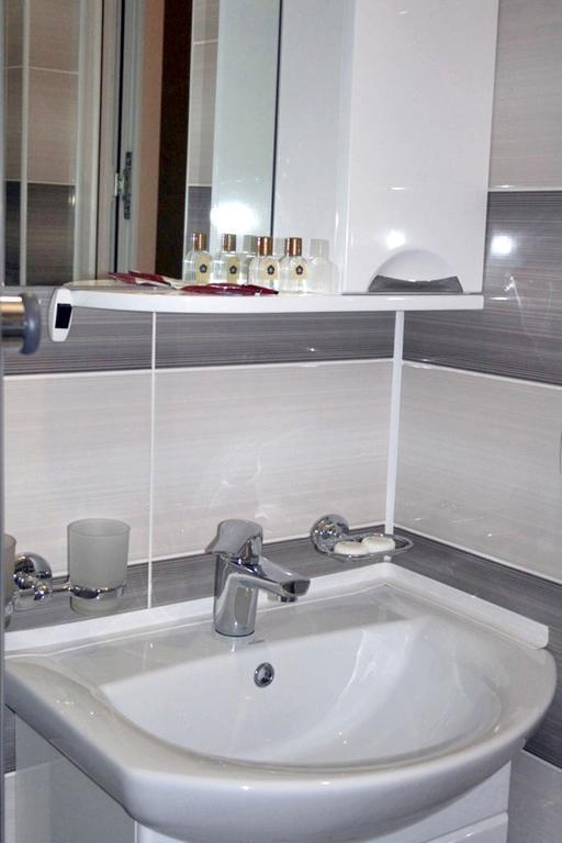V&V Apartment Одесса Экстерьер фото